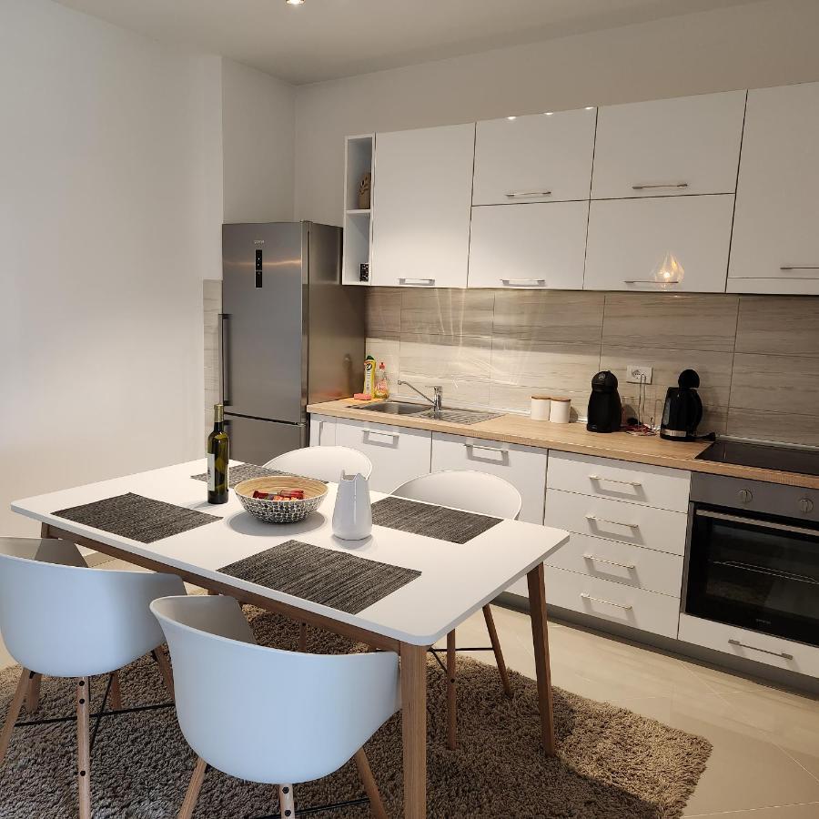 Marija Apartmani Bar Exteriör bild