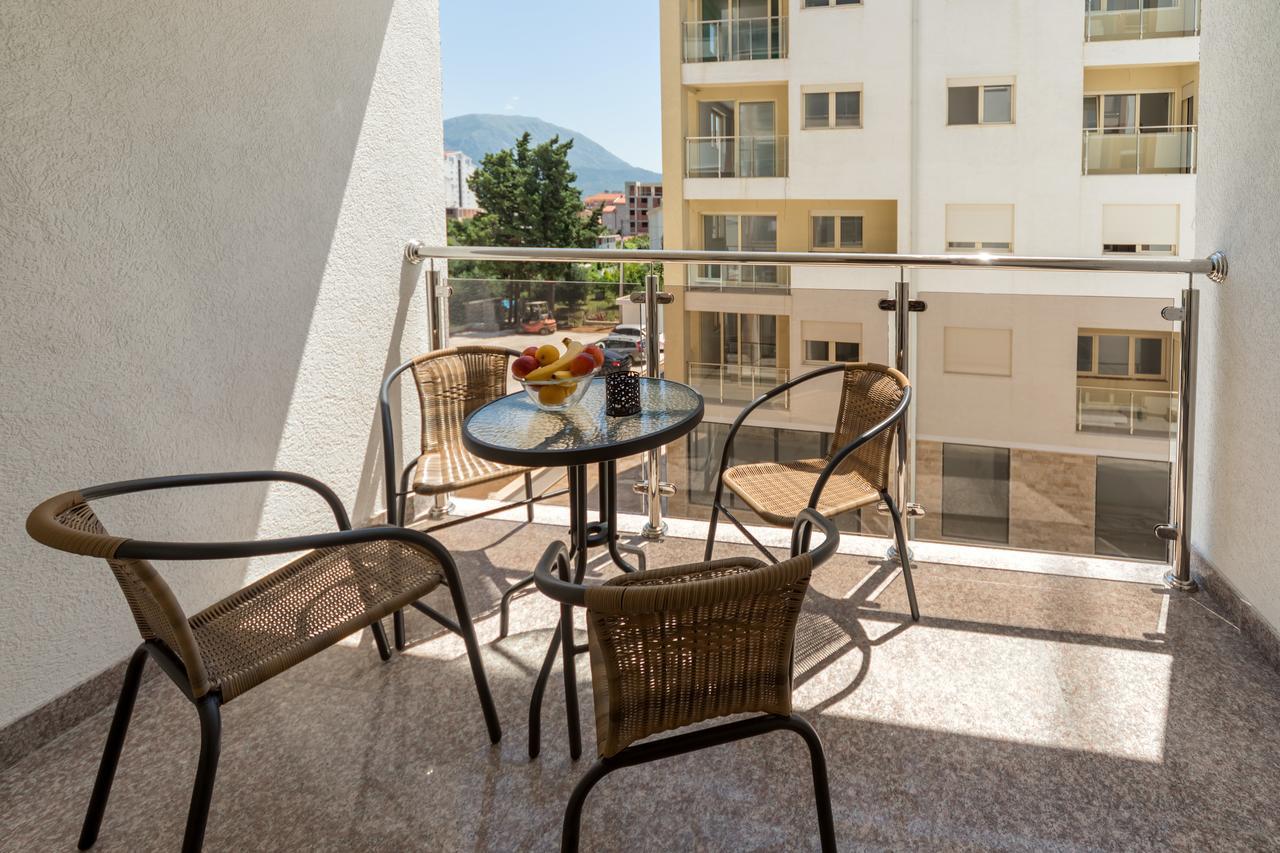Marija Apartmani Bar Exteriör bild
